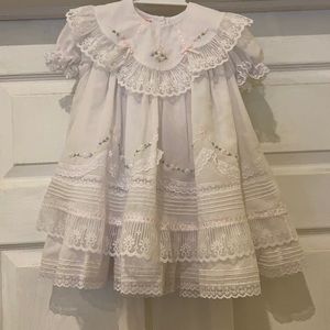 Will beth girls white dress 0 months